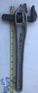 RIDGID RIDGAL 14" Aluminum Offset Tight Space/Overhead Application Pipe Wrench - Picture 1 of 4