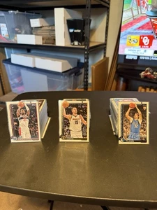 JUEGO COMPLETO 2025-26 Topps Baloncesto #1-300 Cooper Flagg, Harper, Edgecombe RC - Imagen 1 de 6