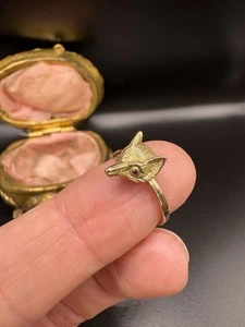 9ct Gold Ruby Antique Fox Head Ring - Picture 1 of 24