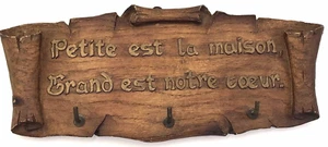 Wall Key Holder in French "Small Is The House Big Is Heart" Faux Wood Hanging - Picture 1 of 9