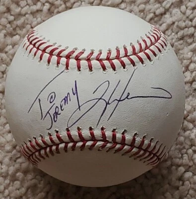 Tim Hudson Firmado Autografiado Oficial MLB Béisbol A's, Bravos PERSONALIZADO Foto 1 de 2