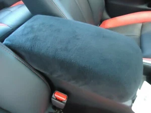 Fits Chevy Colorado 2015-2022 Fleece Center Armrest Console Cover USA Made Z1 - Picture 1 of 10