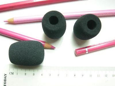 1 Windschutz für Mikrofon aus Schaumstoff Windscreen Windshield 38x29 32x10 mm  - Bild 1 von 4