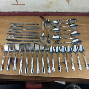 Lot of 32 Superior Chapel Hill Stainless Flatware - Forks, Knives & Spoons - USA - Picture 1 of 9