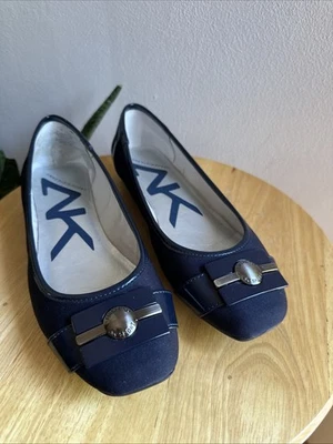 Mocasín plano deportivo Anne Klein azul marino de ballet - talla 6 ligeramente usado pocos defectos Foto 1 de 4