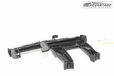 2020-2024 CHRYSLER VOYAGER PORTA TRASEIRA DIREITA JANELA VIDRO APRESENTADOR SUPORTE FABRICANTE DE EQUIPAMENTO ORIGINAL - Imagem 1 de 4