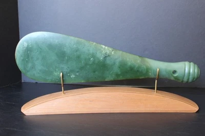 Traditional Full Size Maori Mere Pounamu Jade with a Wooden Display Stand, 42cm - Image 1 of 4
