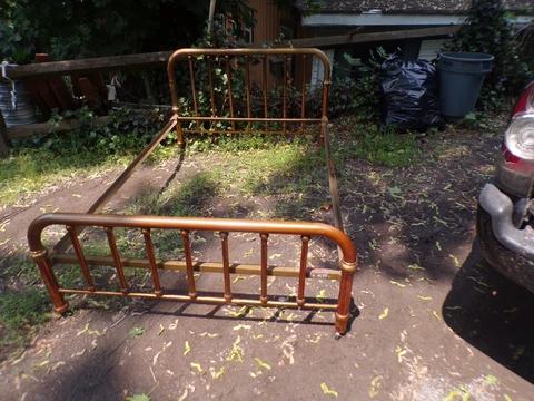 ANTIQUE BRASS AND IRON QUEEN/FULL SIZE BED FRAME 54'' X 75'' LOWERED PRICE!! Cover