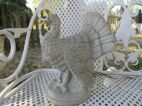 UNUSUAL BIG OLE WEATHERED TURKEY GOBBLER VINTAGE CEMENT/CONCRETE GARDEN STATUE Cover
