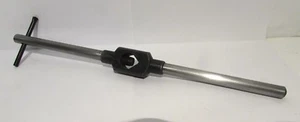 MINI CLÉ À ROBINET RÉGLABLE-- CAPACITÉ 1/2" - Photo 1 sur 8