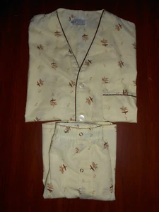 Vintage Men's Kmart 1970's Yellow 2 Piece Short Pajama 65% Poly 35% Cotton Large - Picture 1 of 19