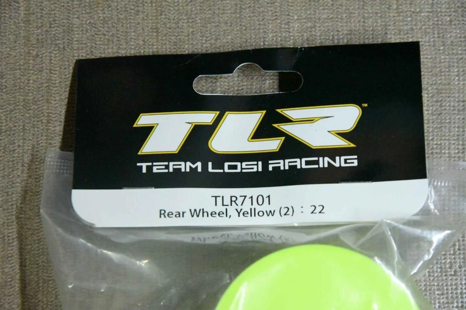 TLR7101 TEAM LOSI RACING REAR WHEEL, YELLOW (2) : 22 - Image 1 of 1