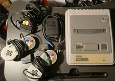 Super Nintendo Entertainment System SNES Famicom PAL Console 2 Controller