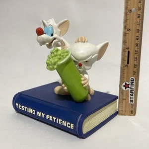 Pinky & The Brain Testing My Patience Paperweight Statue Warner Bros 1996 ⭐️ - Picture 1 of 8