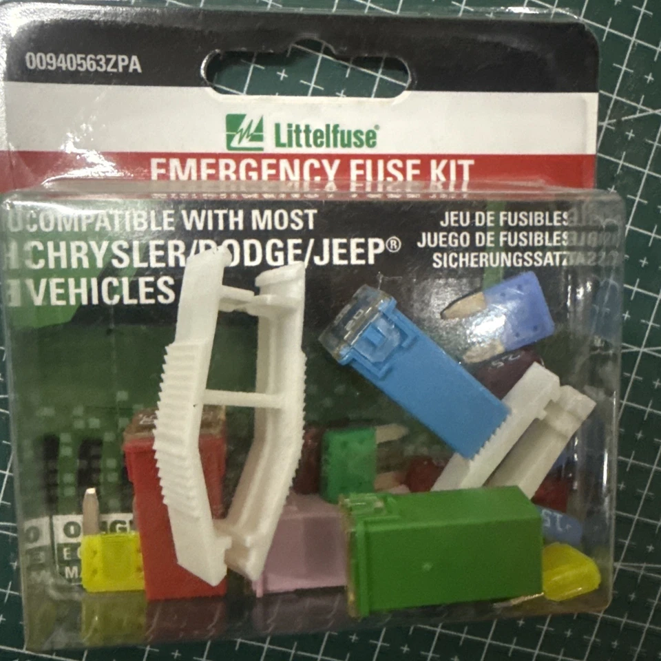 Littelfuse 00940563ZPA Emergency Fuse Kit Dodge/Chrysler/JEEP MINI & JCASE - Image 1 of 2