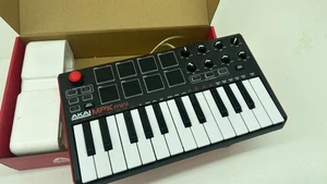 AKAI MKP Mini Midi Controller gebraucht - Bild 1 von 2