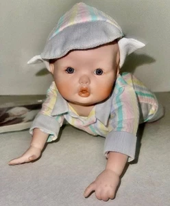 Ashton Drake "Todd" Puppe Yolanda Bello Porzellan 1992 - NEU - Playtime Babys - Bild 1 von 6