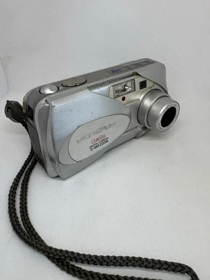 Olympus Camedia D-560 ZOOM 3.2MP Digital Camera Silver - Works C64 - Image 1 of 4
