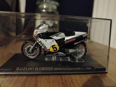 Vintage Rare Suzuki RGB500 1981 Racing Motorcycle Marco Lucchinelli 1:24 Scale - Image 1 of 4