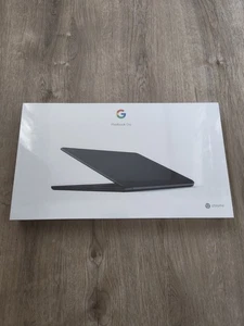 Google Pixelbook Go M3 8th Gen 8GB RAM 64GB SSD US - New  Sealed - Picture 1 of 2
