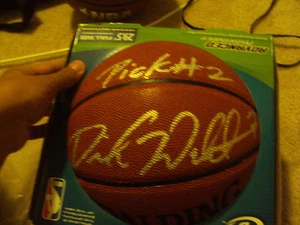 Selección #2 de baloncesto Spalding firmado por Derrick Williams - Imagen 1 de 6