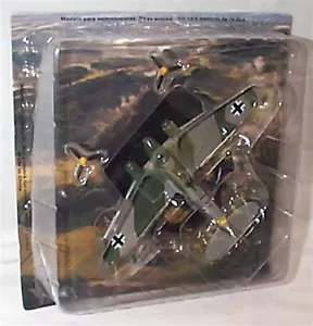 Heinkel He111 H-6 Germany 1:144 Scale Model with stand new - Picture 1 of 2