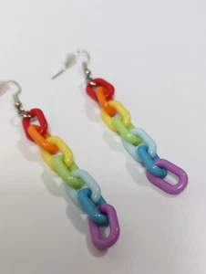 Regenbogen bunte Kunststoff Kette Glieder Ohrhänger mehrfarbig Retro-Stil - Bild 1 von 3