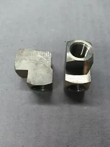 (2) 33500-04-04 Brass 90° Elbow Female 1/4 NPT to Female 1/4 NPT - Picture 1 of 1