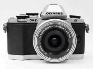 Olympus OM-D E-M10 16MP Spiegellose Digitalkamera Silber Mit 14-42mm Zoom Linse - Bild 1 von 4
