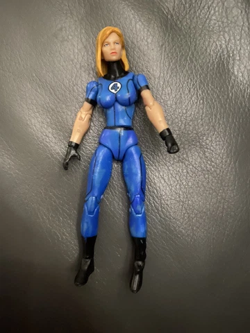 Marvel universe infinite INVISIBLE WOMAN  3.75 Loose Figure Cover