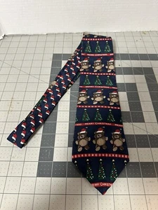 Christmas Holiday Bear Tie - Picture 1 of 4