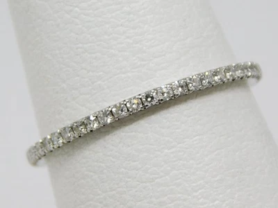 Изысканное обручальное кольцо из 18-каратного золота с бриллиантом Micro Pavè Eternity размер 5,5 B9068 - Изображение 1 из 4