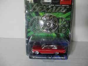 Modellino pressofuso Lexani Die Cast Metal '61 Impala SS Cabrio scala 1:64 Rosso - Foto 1 di 3