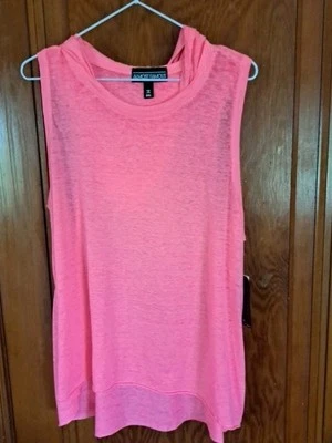 Top sin mangas con capucha rosa neón casi famoso talla 2XL NUEVO CON ETIQUETAS  Foto 1 de 4