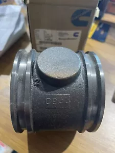 Cummins CONNECTION,EXHAUST OUTLET 3938668. - Foto 1 di 9