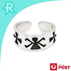 Oxidised Person Crosses Flat Band Sterling Silver 925 Toe Ring - Foto 1 di 7