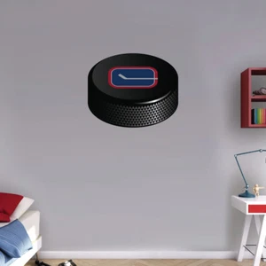 Vancouver Canucks Hockey Puck NHL Symbol Art Wall Decor Sticker -12'' or 25'' - Picture 1 of 1