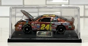 1998 Revell #24 Jeff Gordon Dupont Chromalusion 1/24 Diecast Auto mit Box - Bild 1 von 8