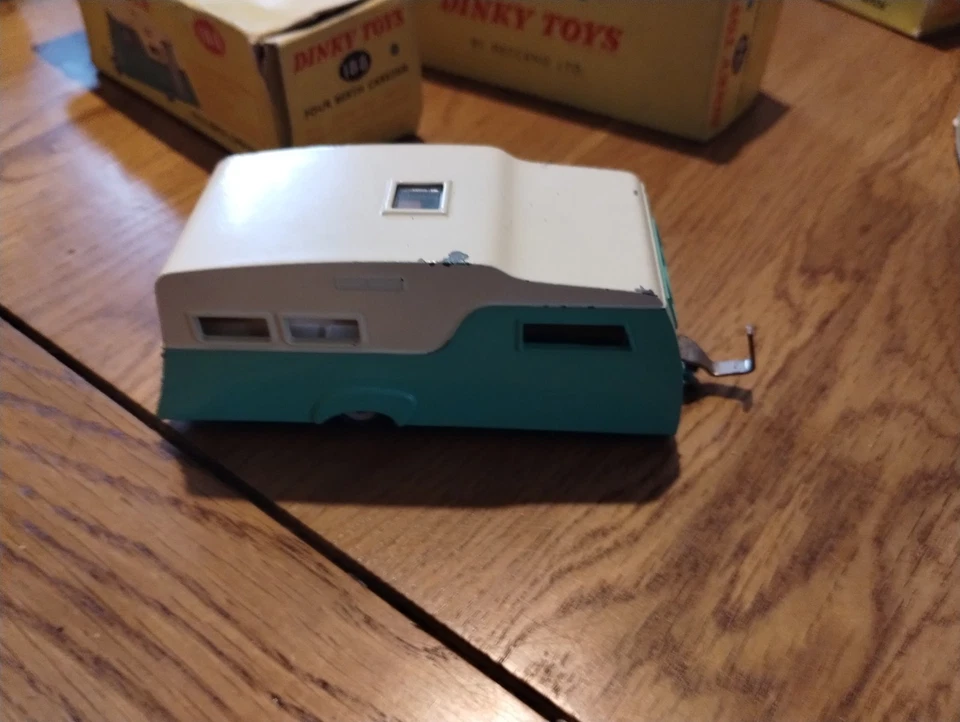 DE COLECCIÓN 188 CUATRO LITERAS CARAVANA DINKY TOYS INGLATERRA MECCANO 1950 falta puerta Foto 1 de 4