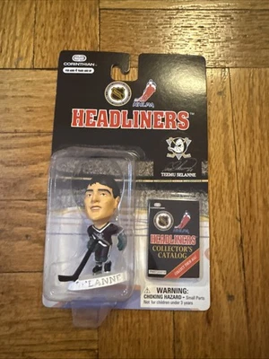 1997 NHL Corinthian Headliners Teemu Selanne Anaheim Mighty Ducks Figure - Image 1 of 4