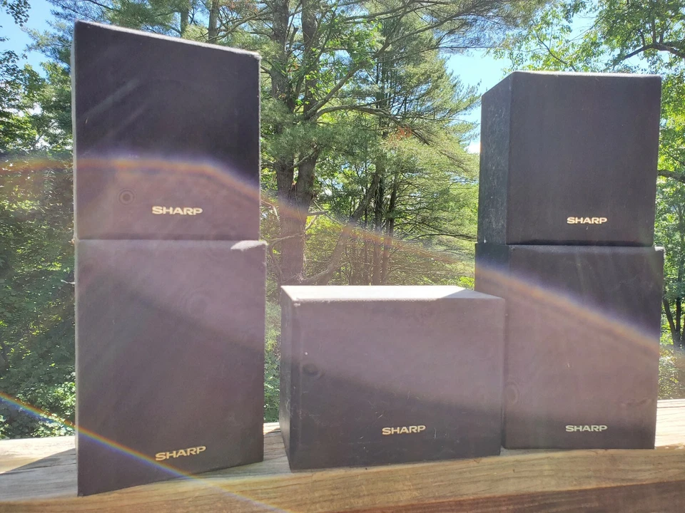 5 SHARP HT-DP-2500 Sharp Stereo System SPEAKERS - Image 1 of 3