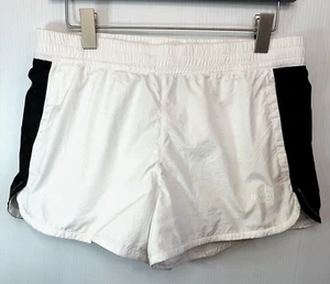 The North Face running Shorts Windwall Wind White Black 2.5 in Women's sz MEDIUM - Picture 1 of 9