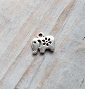 1 Elephant Charm Zoo Animal Pendants Craft Rustic Silver Jewelry Making Supply - Picture 1 of 3