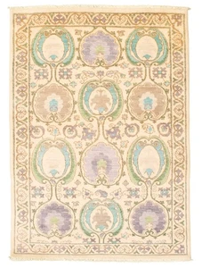 4'2" x 5'11" Hand Knotted Area Rug Traditional Oriental Wool Carpet - Picture 1 of 9