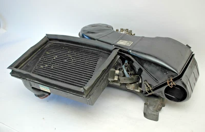 Sistema de admisión de inyección de combustible del motor Porsche 930 Foto 1 de 4