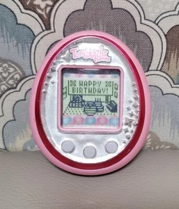 FUNKTIONIERT! Seltene Bandai Tamagotchi Friends rosa/silberne Sterne - Bild 1 von 7