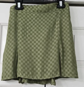 LE LIS olive green, lined, mini skirt w/kick pleats XS. NWT $48. (42) - Picture 1 of 5