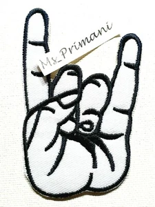 Gesticktes Handzeichen Horn Aufnäher Bügelbild/Nähen Jacke Rock Abzeichen 8,5 x 5  - Bild 1 von 2