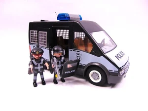 Playmobil City Action Polizeiwagen mit funktionierendem Licht und Sound - Bild 1 von 11