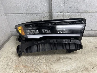 2025 HONDA PILOT OEM Headlight Passenger Right Side  - Image 1 of 4